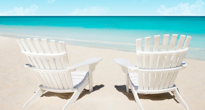 WHite Beach Chairs 0975